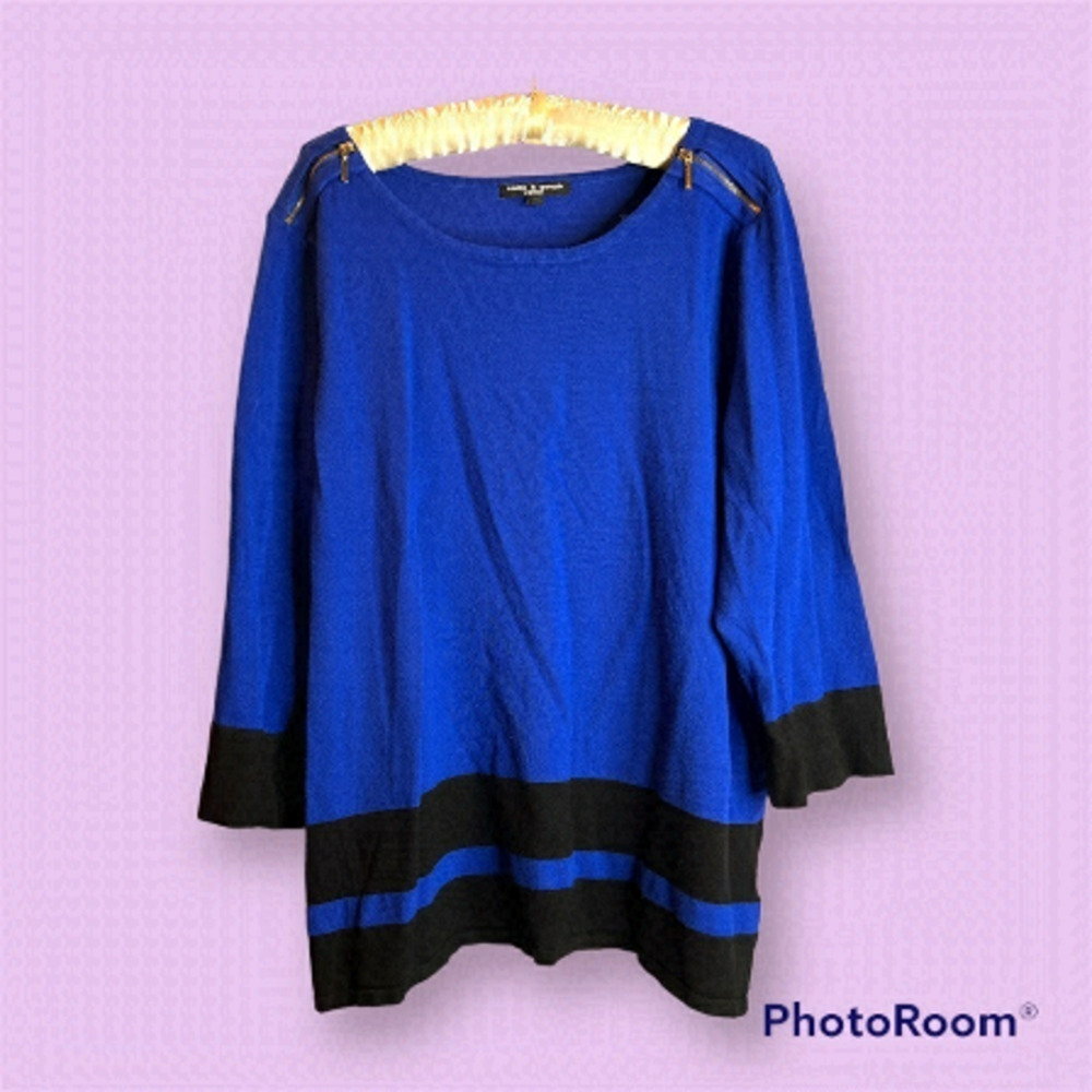 𝅺Cable & Gauge Scoop Neck Blue Black Striped Shoulder Zippers Knit Top Size 1X